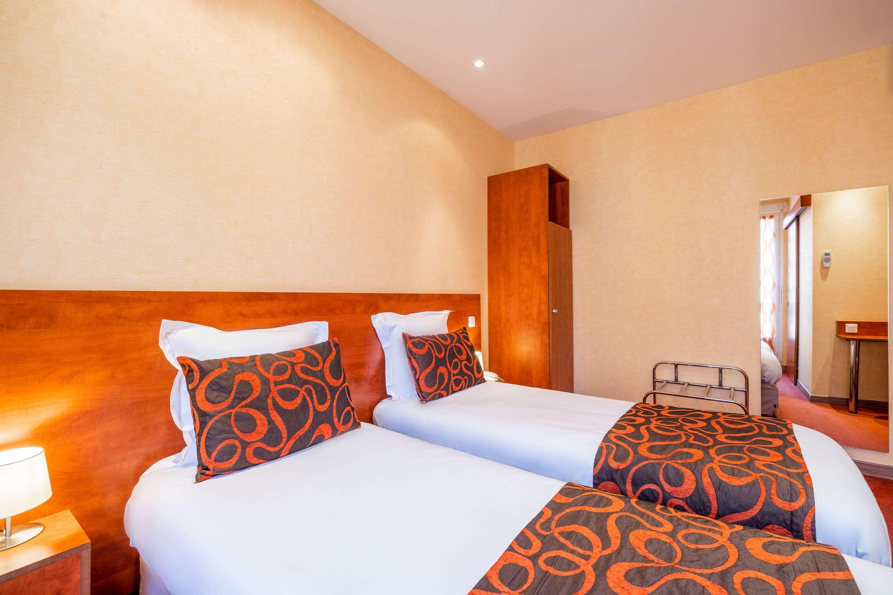 The Originals City, Hotel Regina, Perigueux Exterior photo